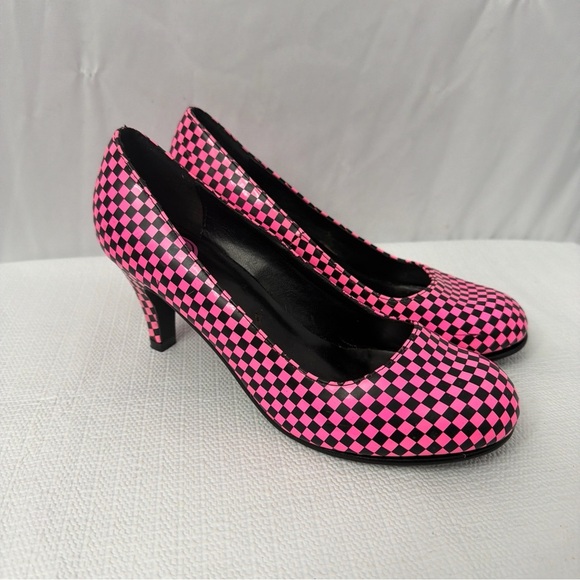 tuk Shoes - TUK Pink Black Checkered Heels Size 7